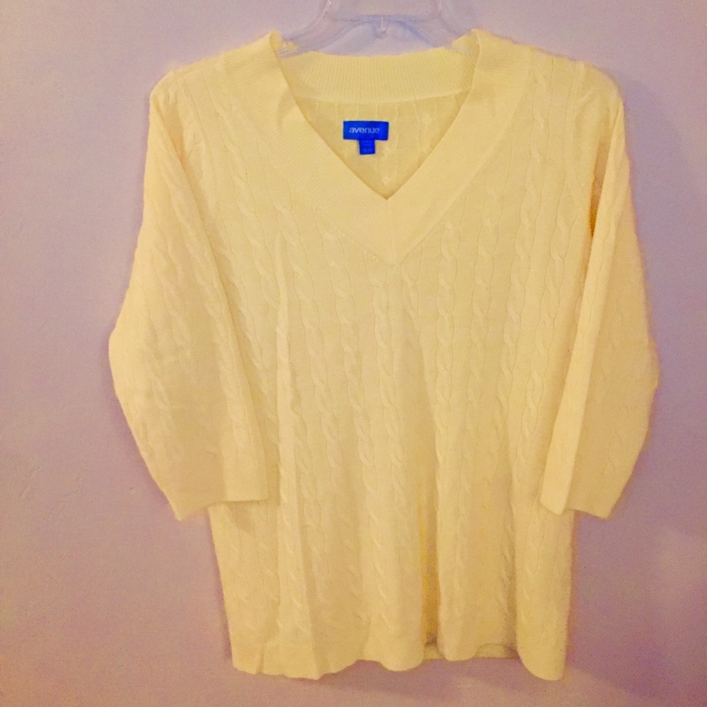 Avenue Yellow Cabled V Neck Pullover 14/16